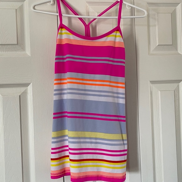 lululemon athletica Tops - Lululemon rare colour find tank top🔥🔥
